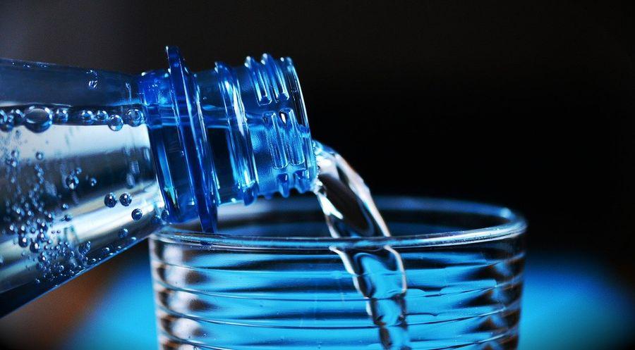 Як п’ють воду японські довгожителі: важливе правило