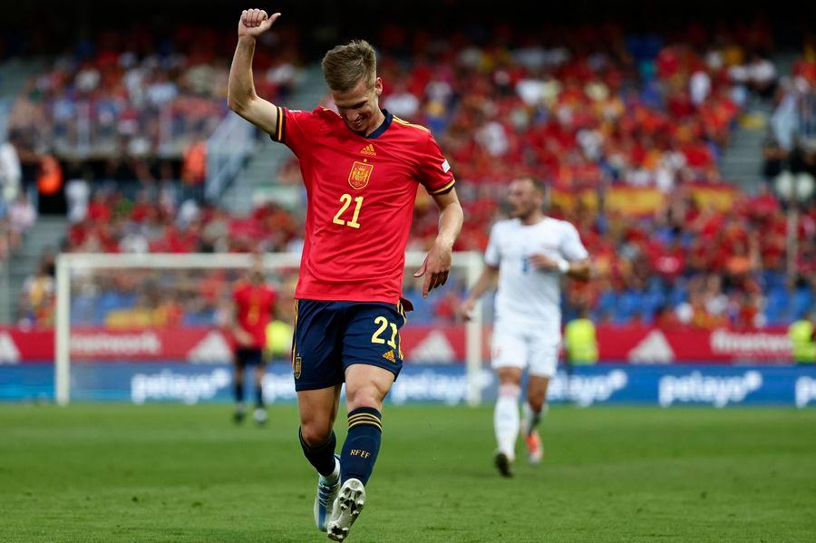 Знаменитого футболіста збірної Іспанії пограбували під час відпустки, його брата поранили