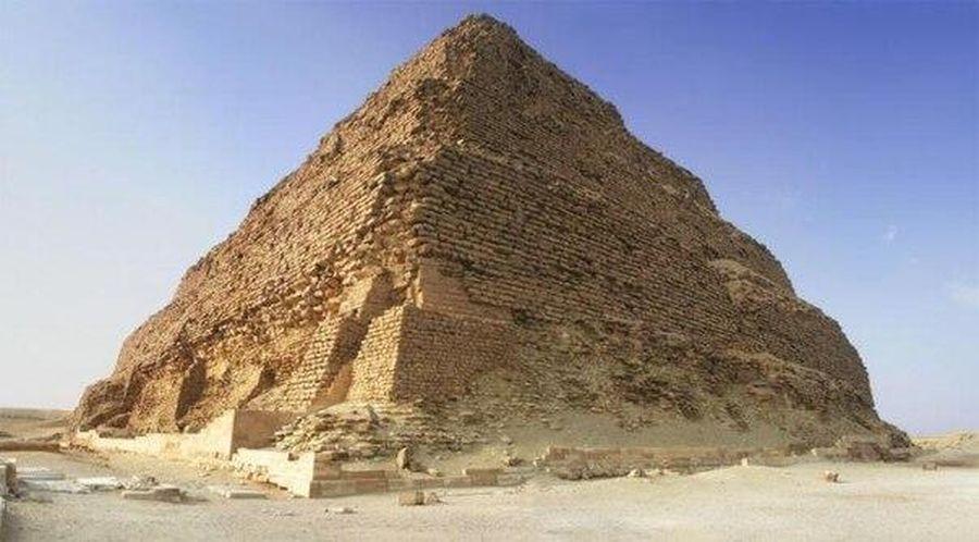 Археологи встановили таємне призначення кімнат в піраміді єгипетського фараона Сахура
