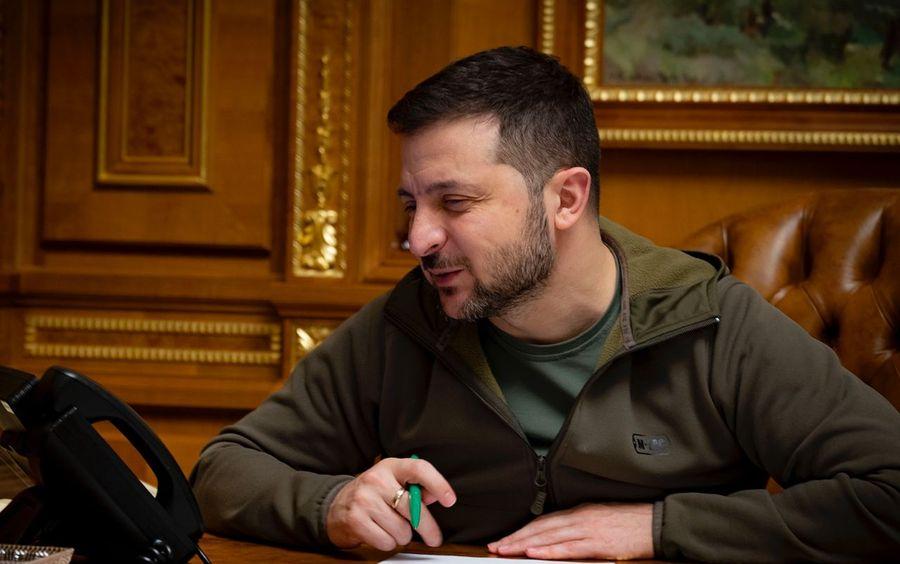 Зеленський по телефону привітав Токаєва з перемогою на виборах