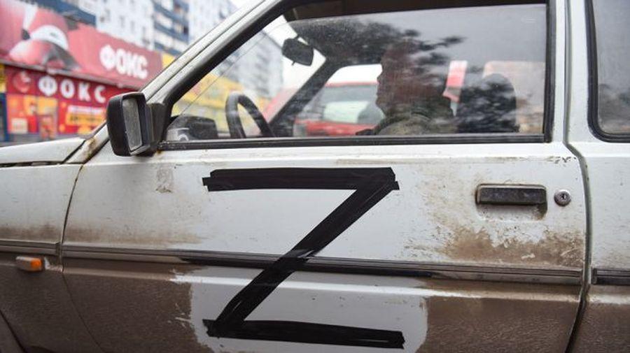 Суд заарештував мешканця Новоросійська, підозрюваного у пошкодженні машин із літерами Z