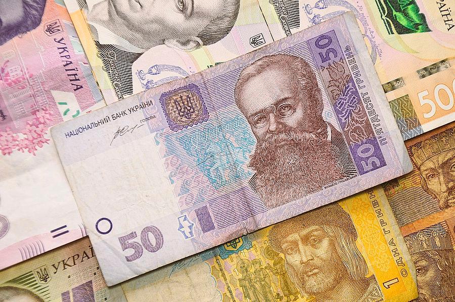 Курс валют в Україні: долар подорожчав до гривні