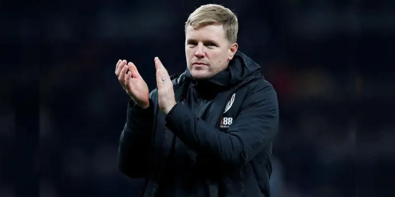 BLĐ Newcastle vẫn tin tưởng Howe, nhưng kết quả thiếu ổn định có thể sẽ khiến ông trả giá